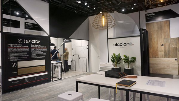 Alaplana / Coverings 2019