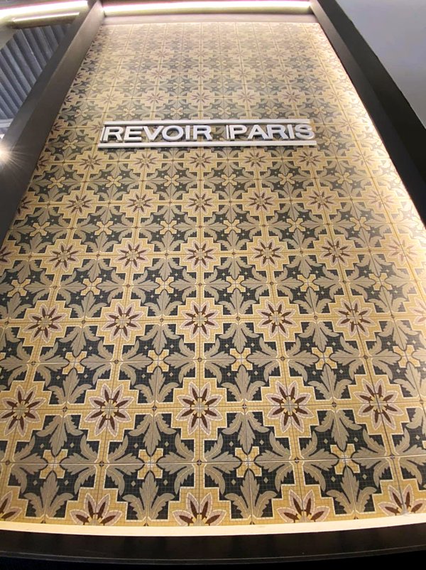 Revoir Paris / Cersaie 2021