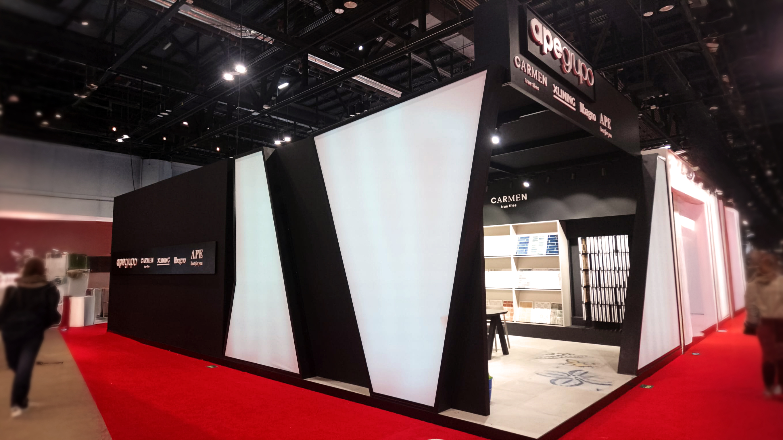 Ape Grupo / Coverings 2025
